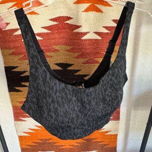 Lululemon In Alignment Straight-Strap Bra Light Support, C/D Cup Sz 10 NWT